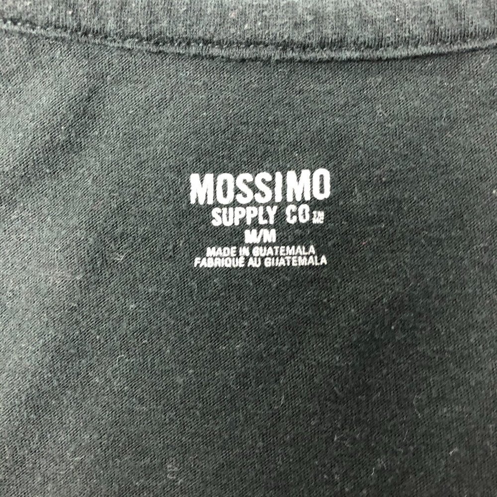 Mossimo T-Shirt - Picture 3 of 4